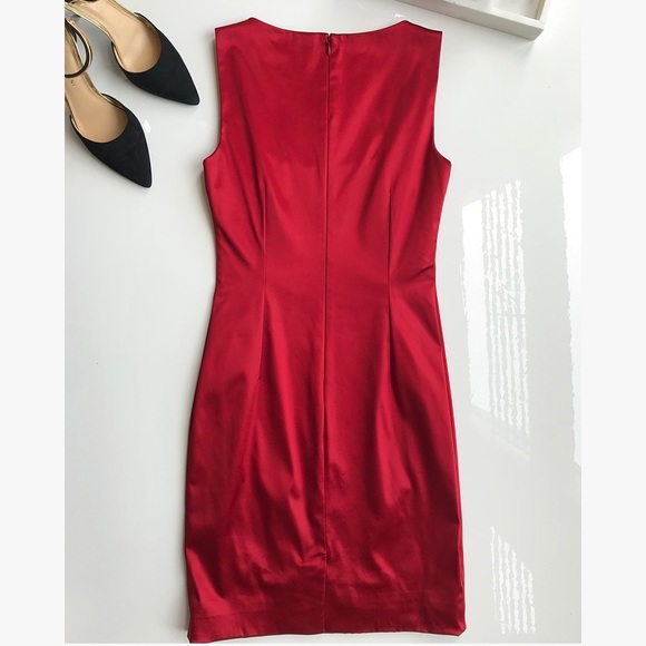 Red Dolce & Gabbana dress - Picture 3 of 8